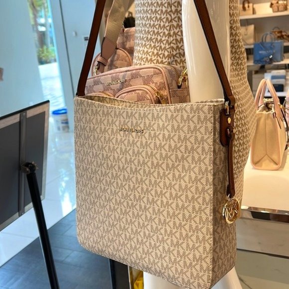 vanilla michael kors jet set crossbody